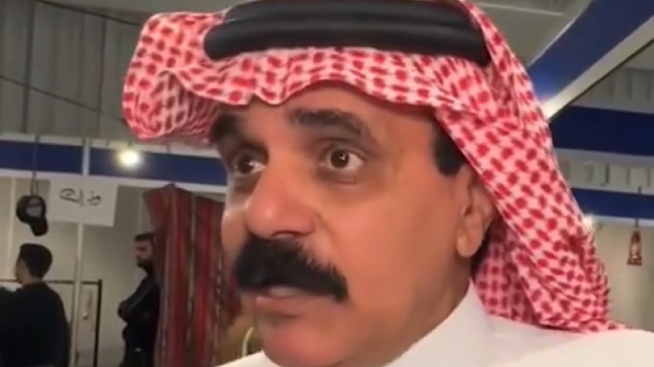 أب يخصص مقابلته بإحدى القنوات في مدح ابنته الوحيدة ويصفها بالمعلقة الثامنة .. فيديو