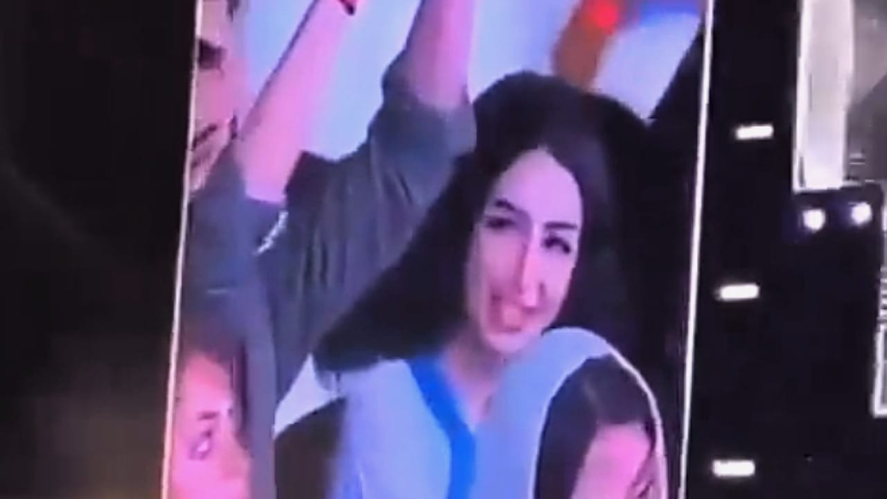 إيثار أحمد تنشر فيديو أُلتقط لها في إحدى الفعاليات لتثبت أن جمالها طبيعي