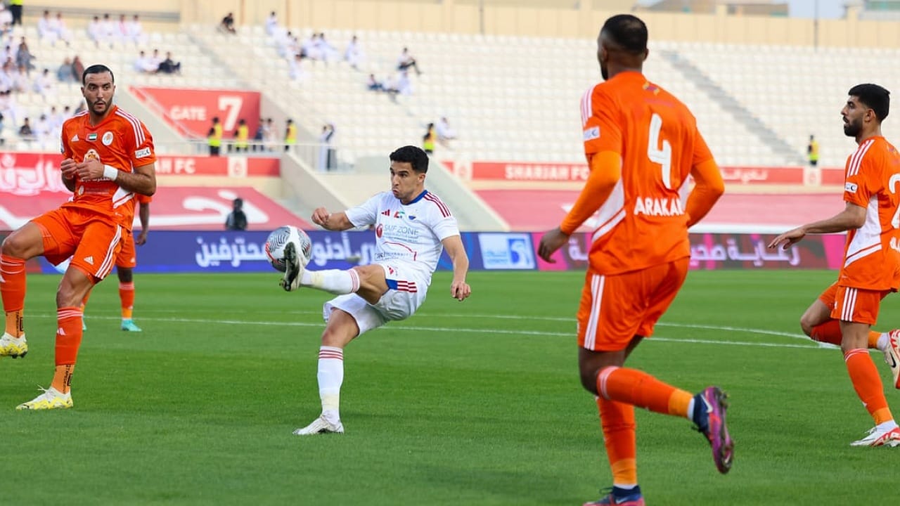 تأجيل ثلاث مباريات في الدوري الإماراتي لسوء الأحوال الجوية