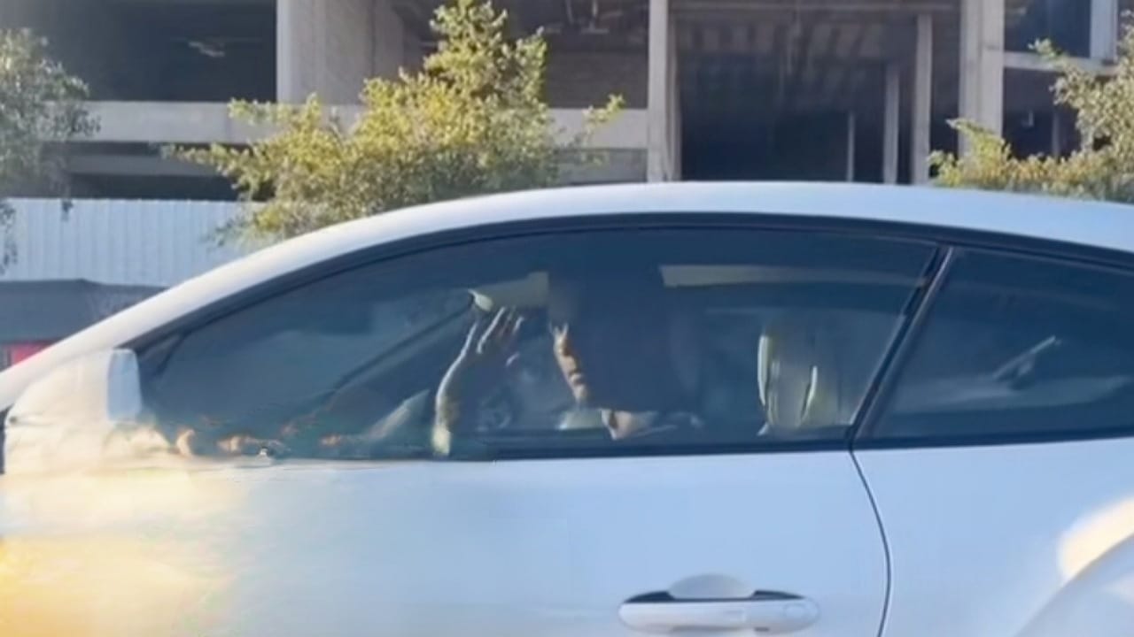 ‏شاب يشارك مصادفته لـ رونالدو في شوارع الرياض .. فيديو