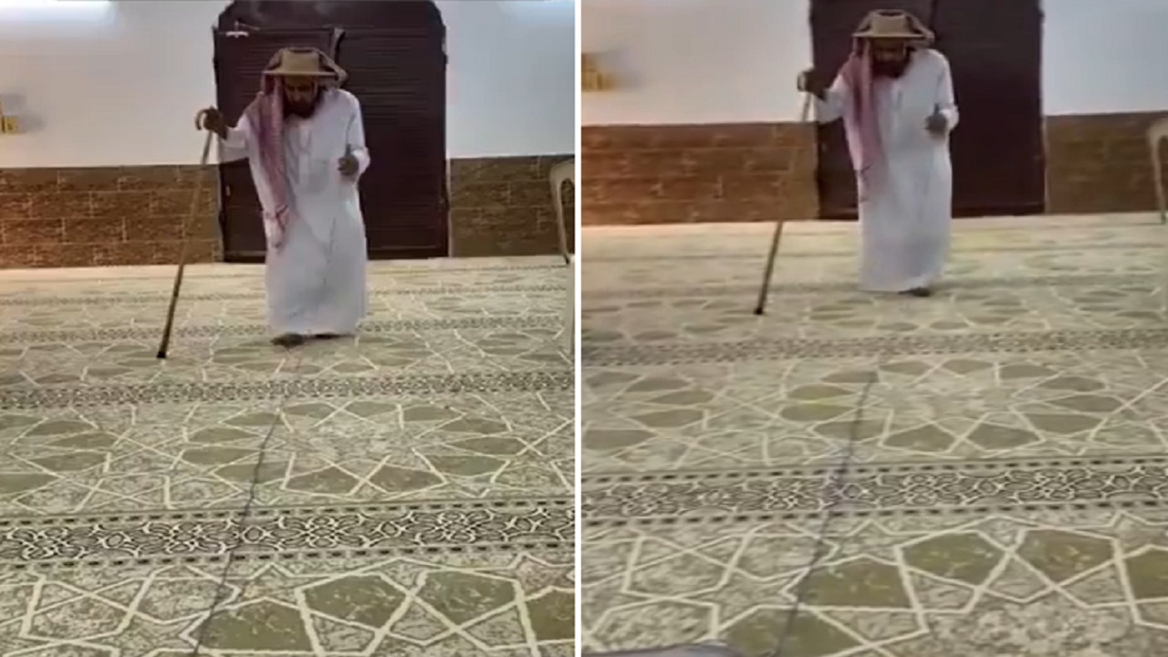 مُسن أعمى يربط حبل من منزله للمسجد حتى لا تفوته صلاة الجماعة .. فيديو