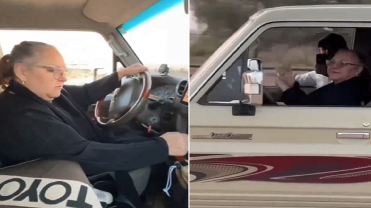 مسنة أمريكية تزور مبتعثا سعوديا أقام لديها أثناء فترة ابتعاثه.. فيديو