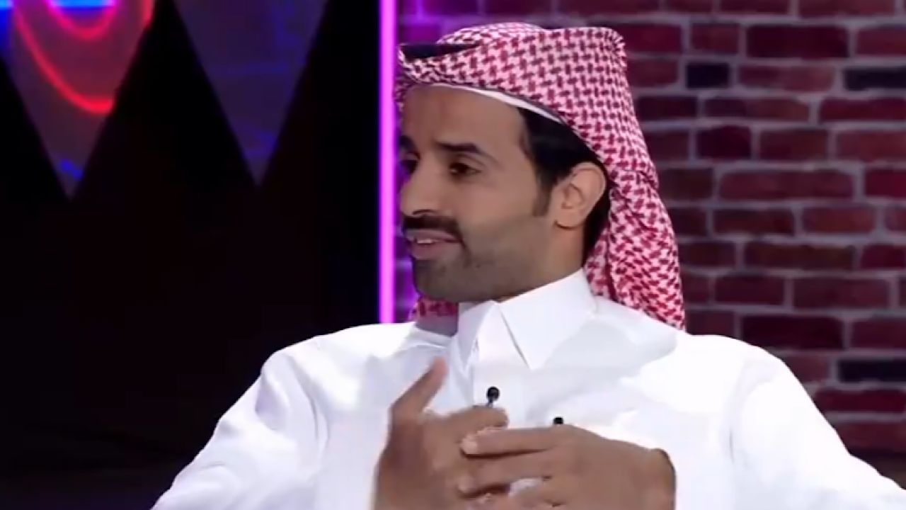 نقاش مثير بين سعود القحطاني ومذيعة في أحد اللقاءات التلفزيونية .. فيديو