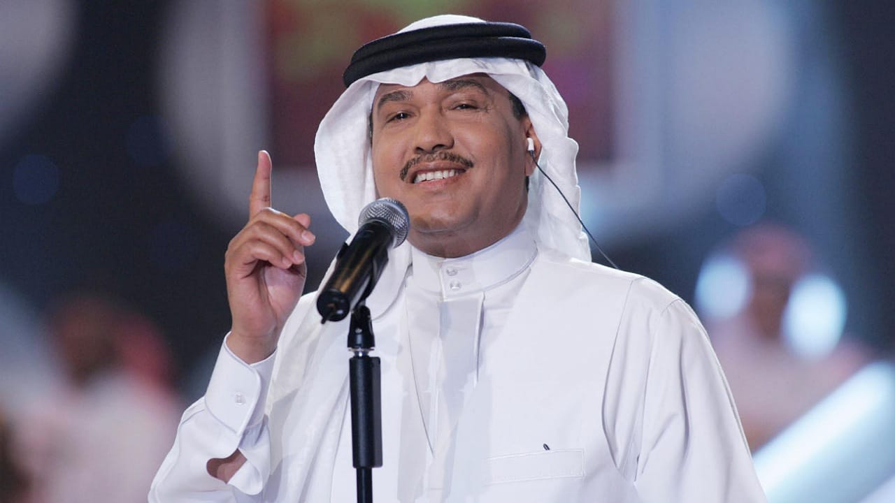 الفنان محمد عبده يطمئن الجمهور على صحته .. فيديو