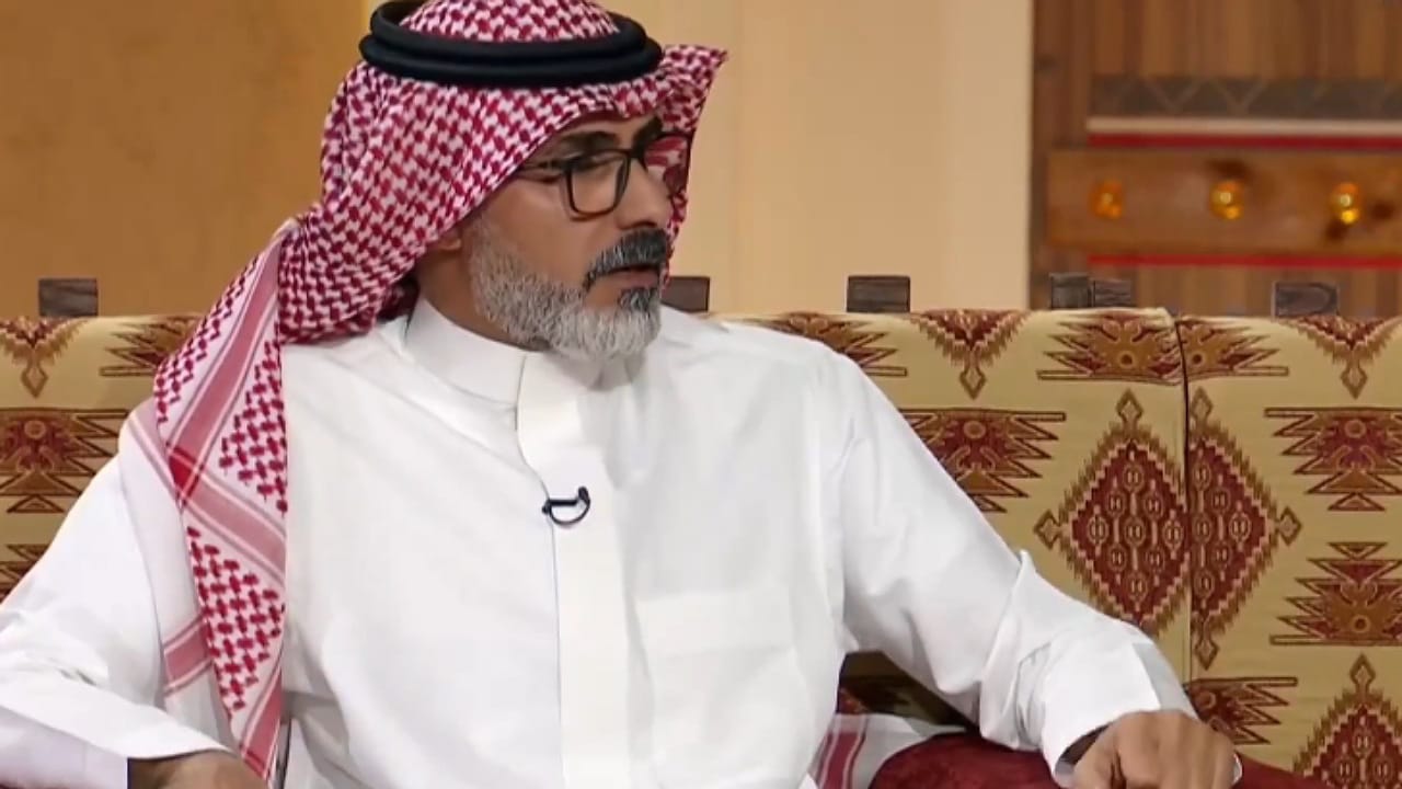 عايض بن عبود: الهلال لم يظهر بالشوط الأول .. فيديو