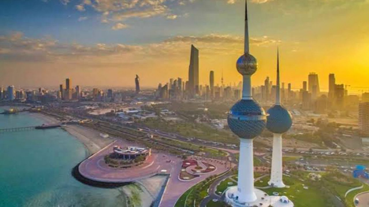 سحب الجنسية الكويتية من 30 شخصًا بينهم سعودية