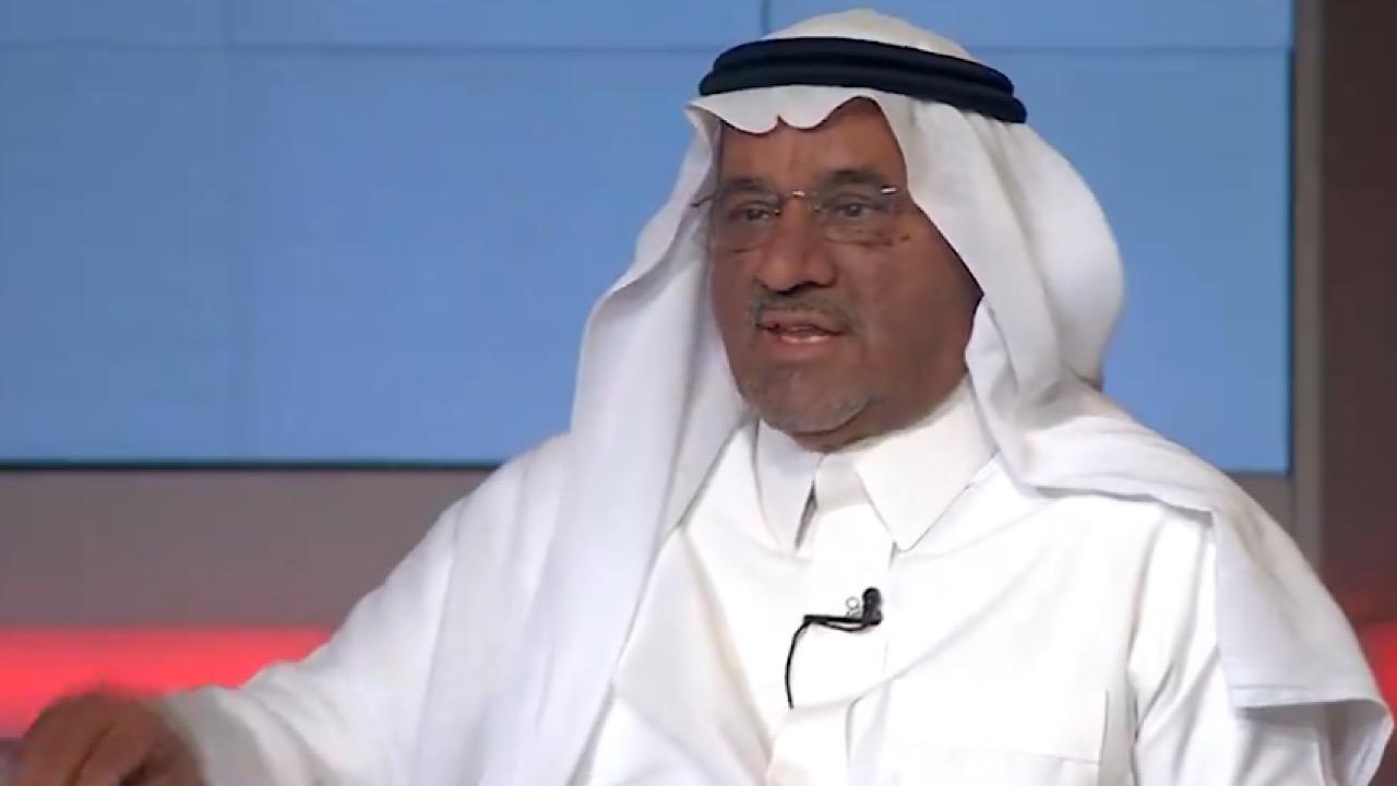 وكيل وزارة الإعلام السابق : مسن سألني عن اسمي وحين أخبرته قال “الله لا يوفقك “.. فيديو