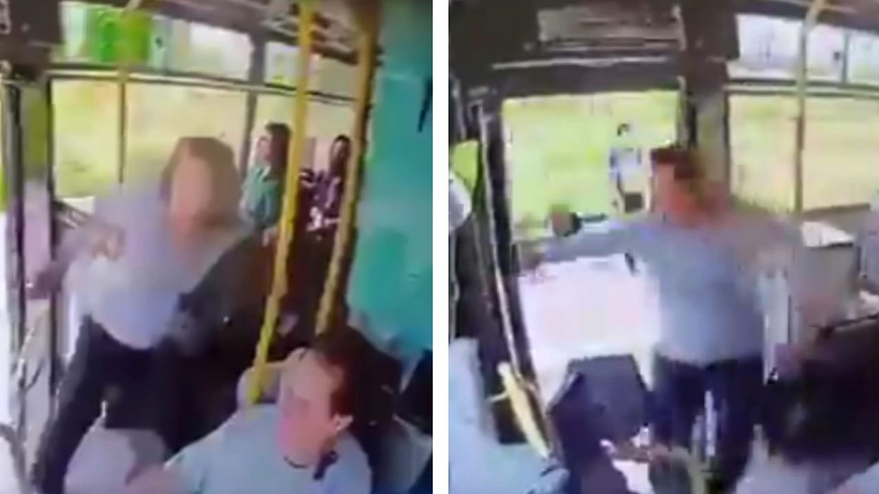 لحظة سقوط امرأة من داخل حافلة ركاب بطريقة مروعة في تركيا .. فيديو