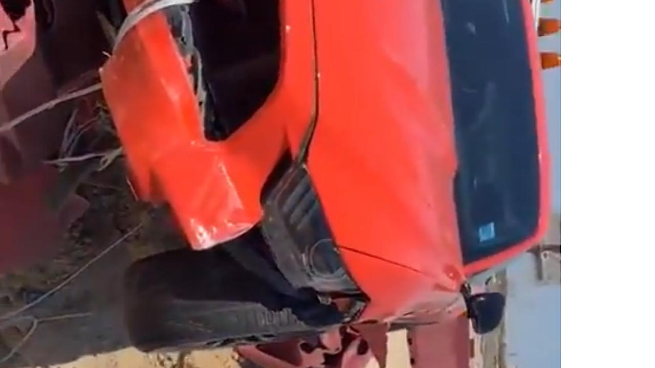 مواطن يتعرض لحادث سير بعد ما كشف عن راتبه ونوع سيارته .. فيديو