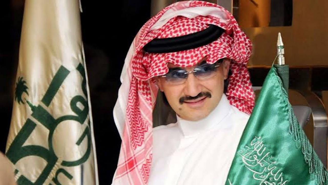 الأمير الوليد بن طلال لجماهير الهلال: اللي جاي أقوى