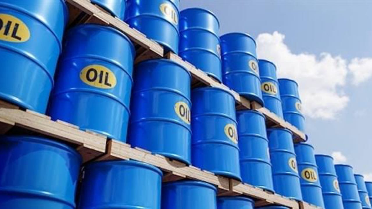 المملكة تستمر في خفص إنتاجها من النفط لدعم توازن سوق النفط العالمي
