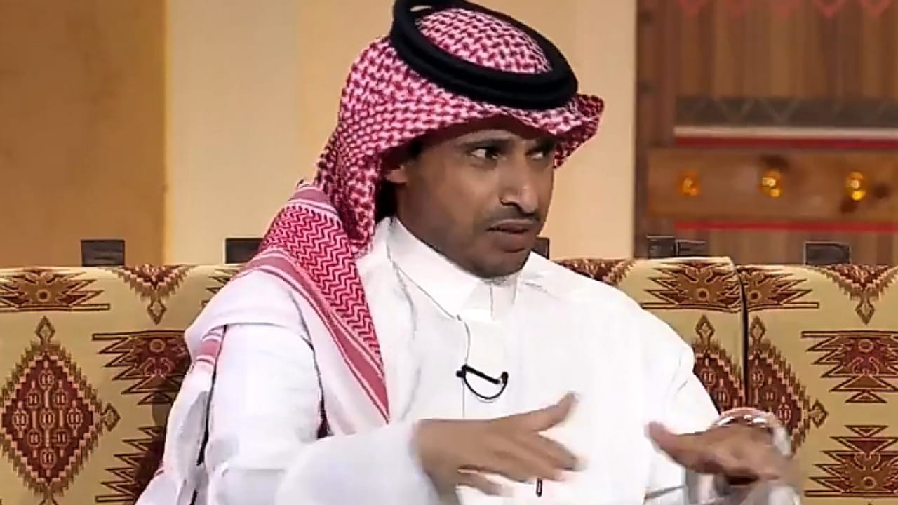 القرني: حيوية ناصر الدوسري في الطرف أفضل من سلمان الفرج  ..  فيديو