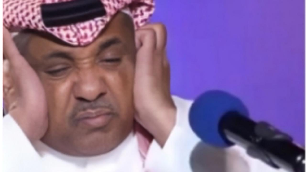 تأثر الفنان حسين العلي لحظة سقوط آلة العود على الأرض..فيديو