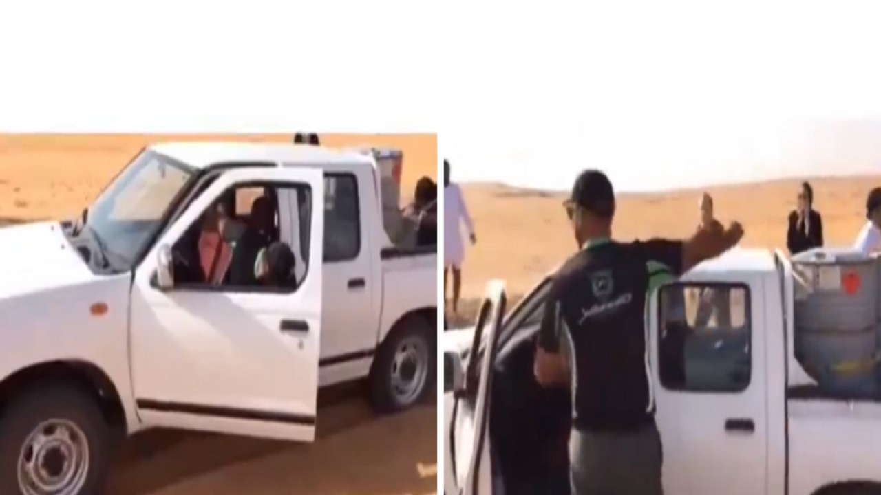 يزيد الراجحي يفزع لمساعدة شباب علقت سيارتهم في الرمال.. فيديو