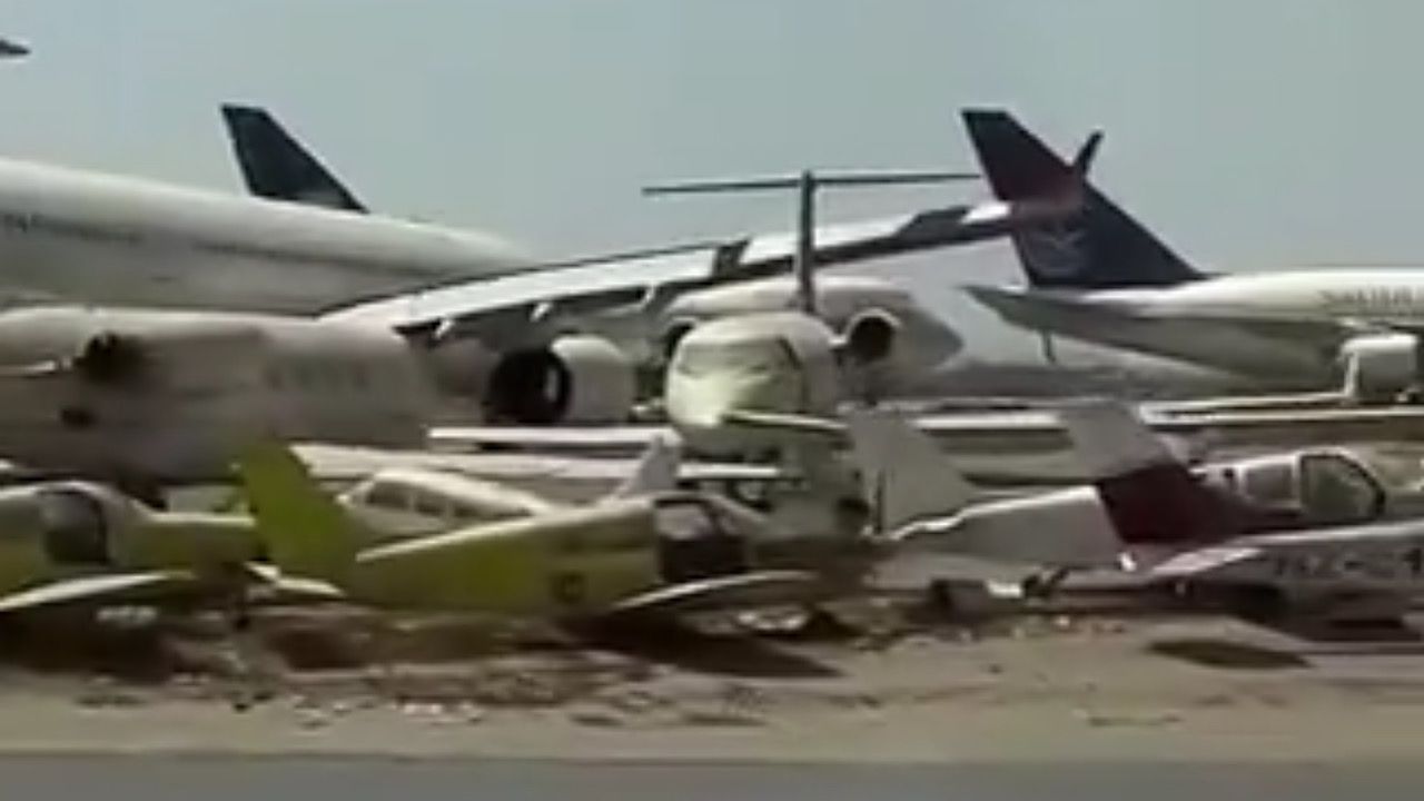 مقبرة طائرات معظمها سعودية .. فيديو