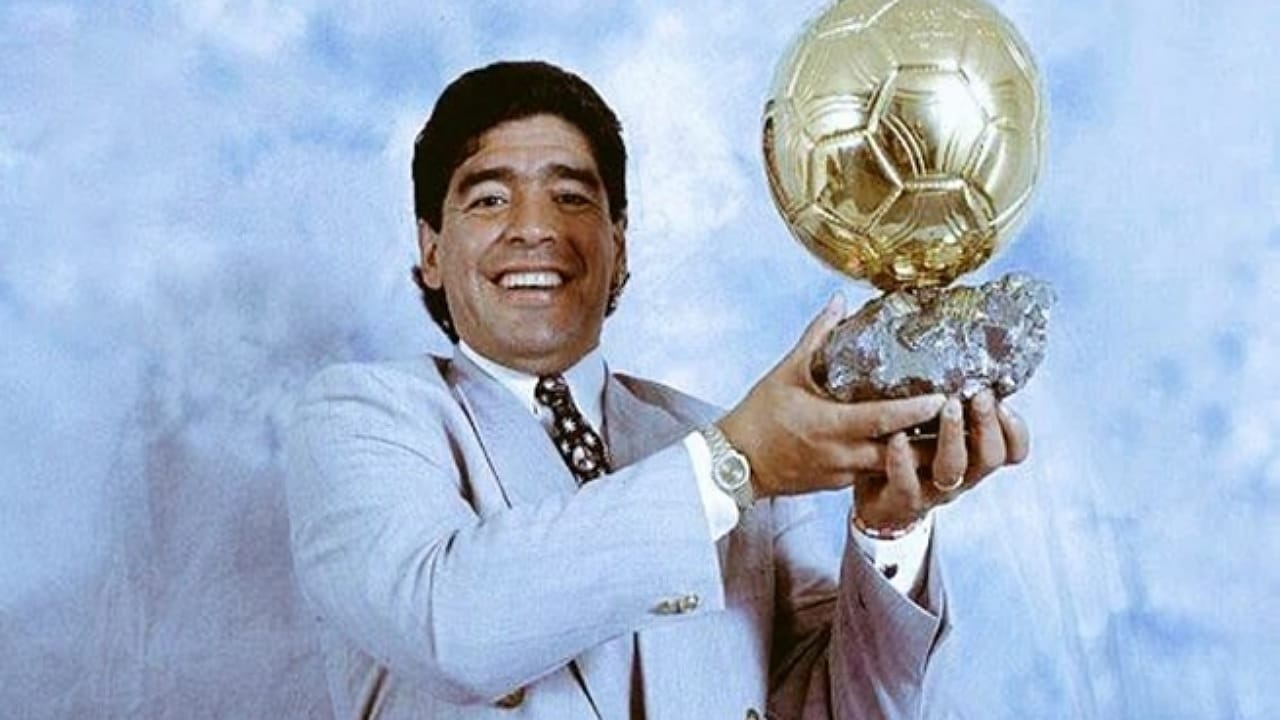وقف مزاد بيع الكرة الذهبية لـ مارادونا