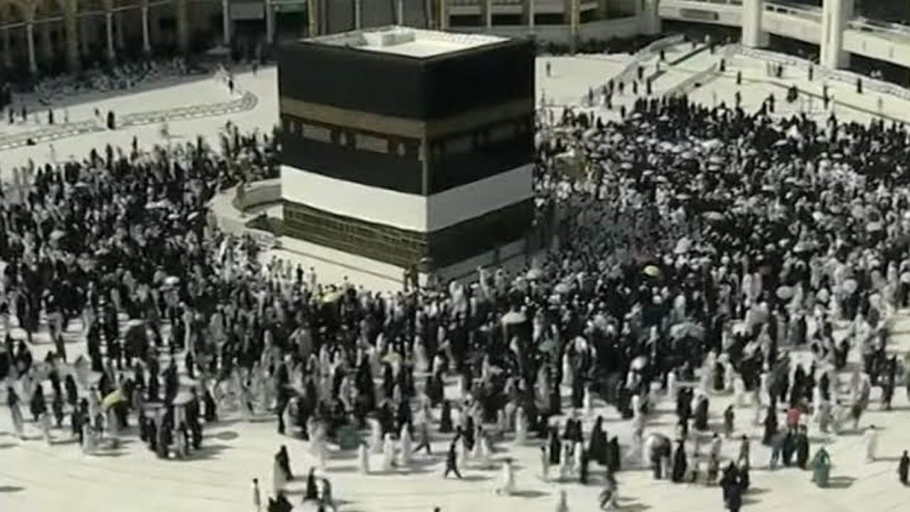 قصة يوم الخُليف وسبب ذهاب نساء مكة إلى الحرم يوم عرفة .. فيديو