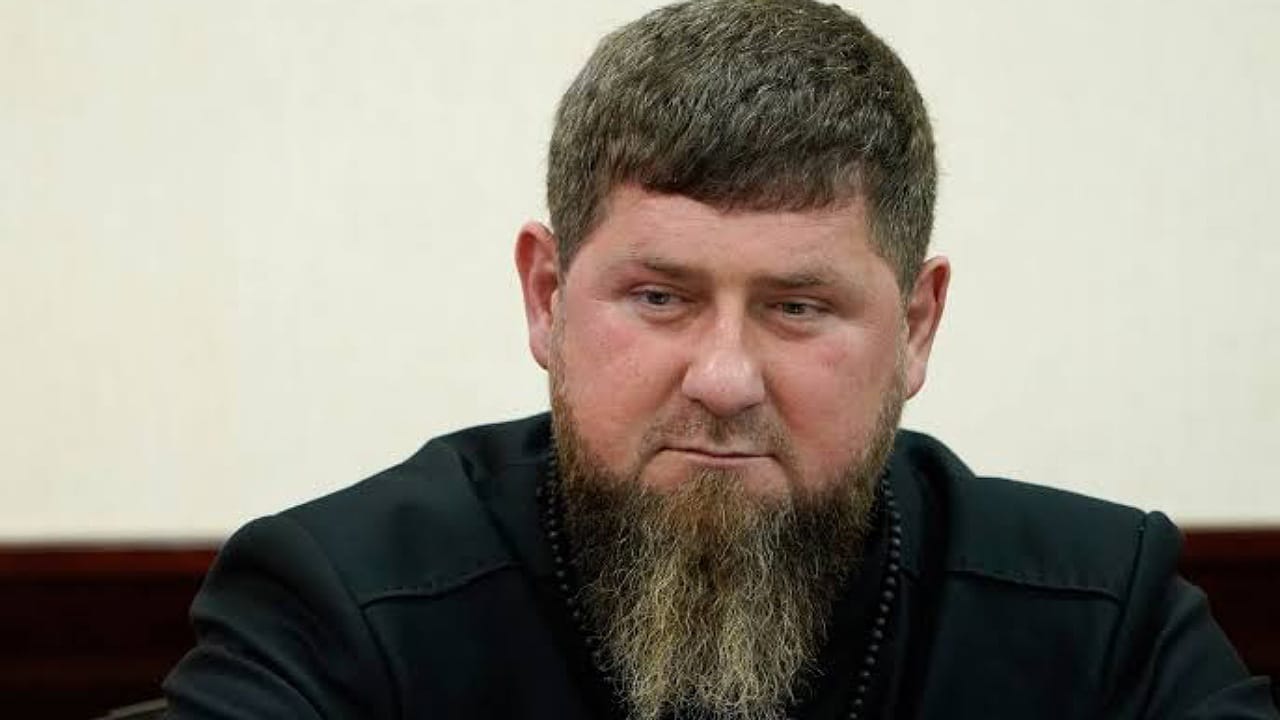 الرئيس الشيشاني يصل للمدينة المنورة