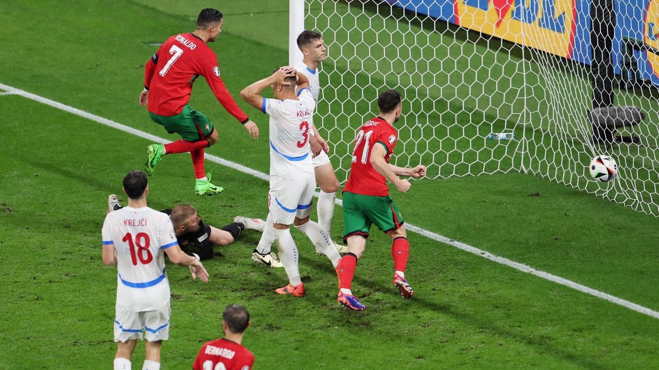 البرتغال تقلب الطاولة على التشيك وتفوز بثنائية