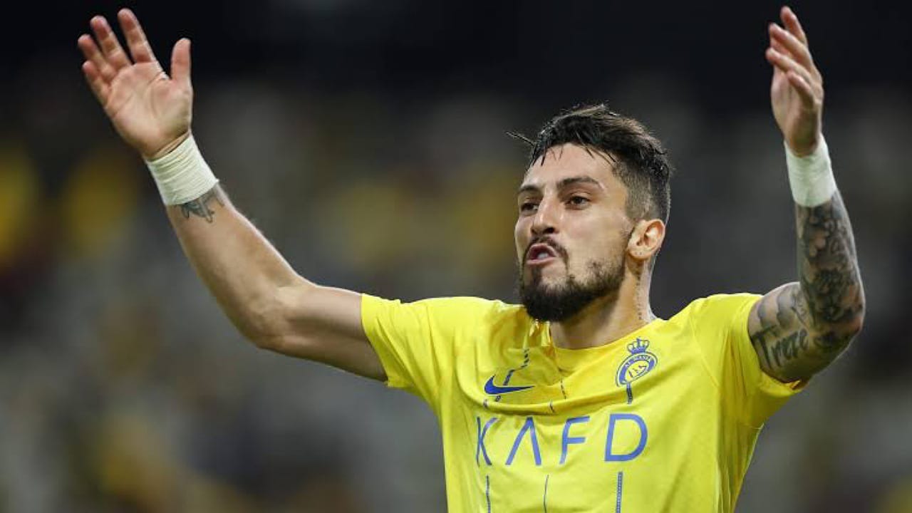 النصر يستغنى عن ثلاثي أجنبي