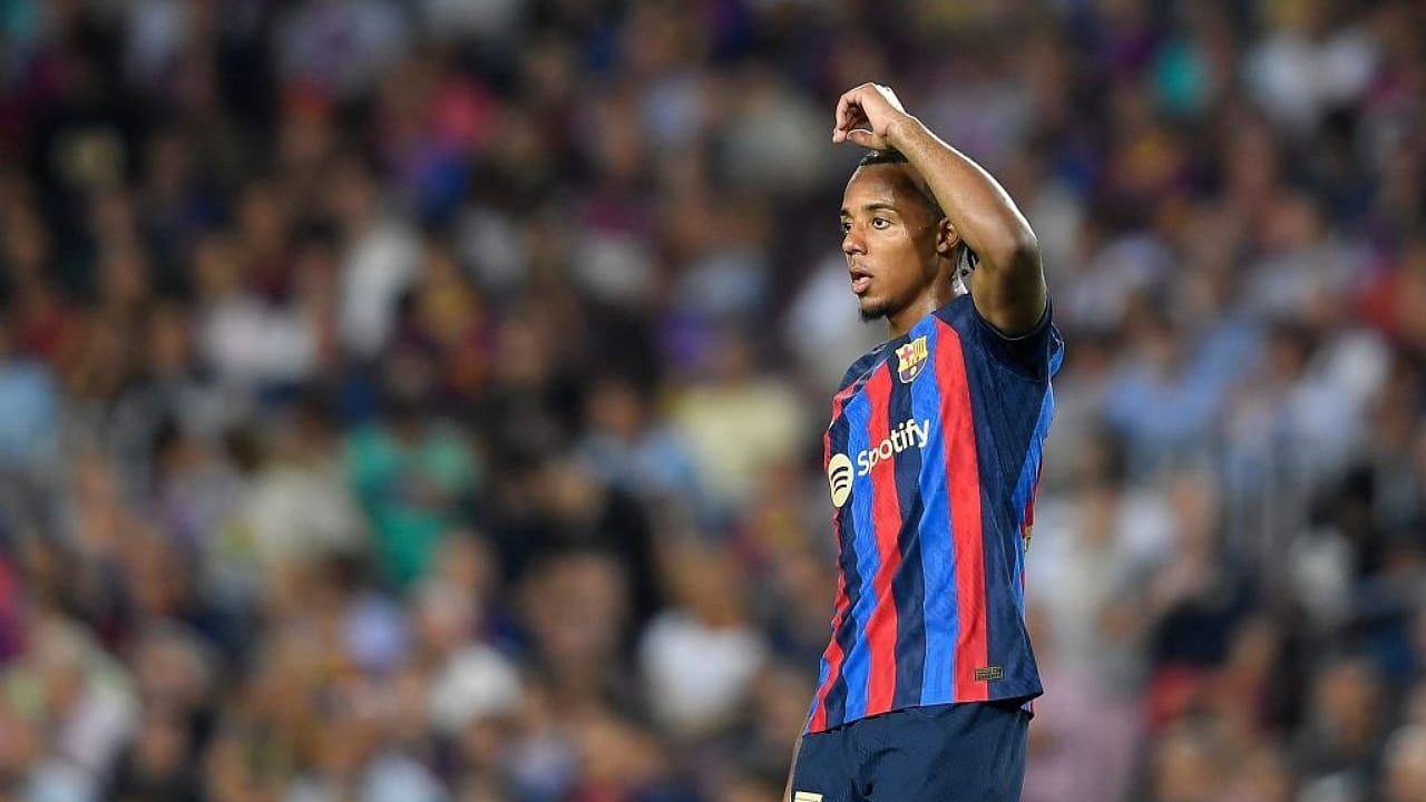 نجم برشلونة يرفض عرض الاتحاد