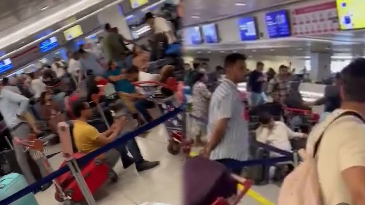 توقف حركة المسافرين في مطار دبي نتيجة الخلل التقني في مايكروسوفت .. فيديو