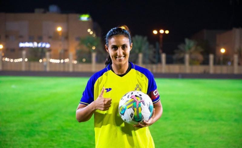 قائدة النصر تعتزل كرة القدم