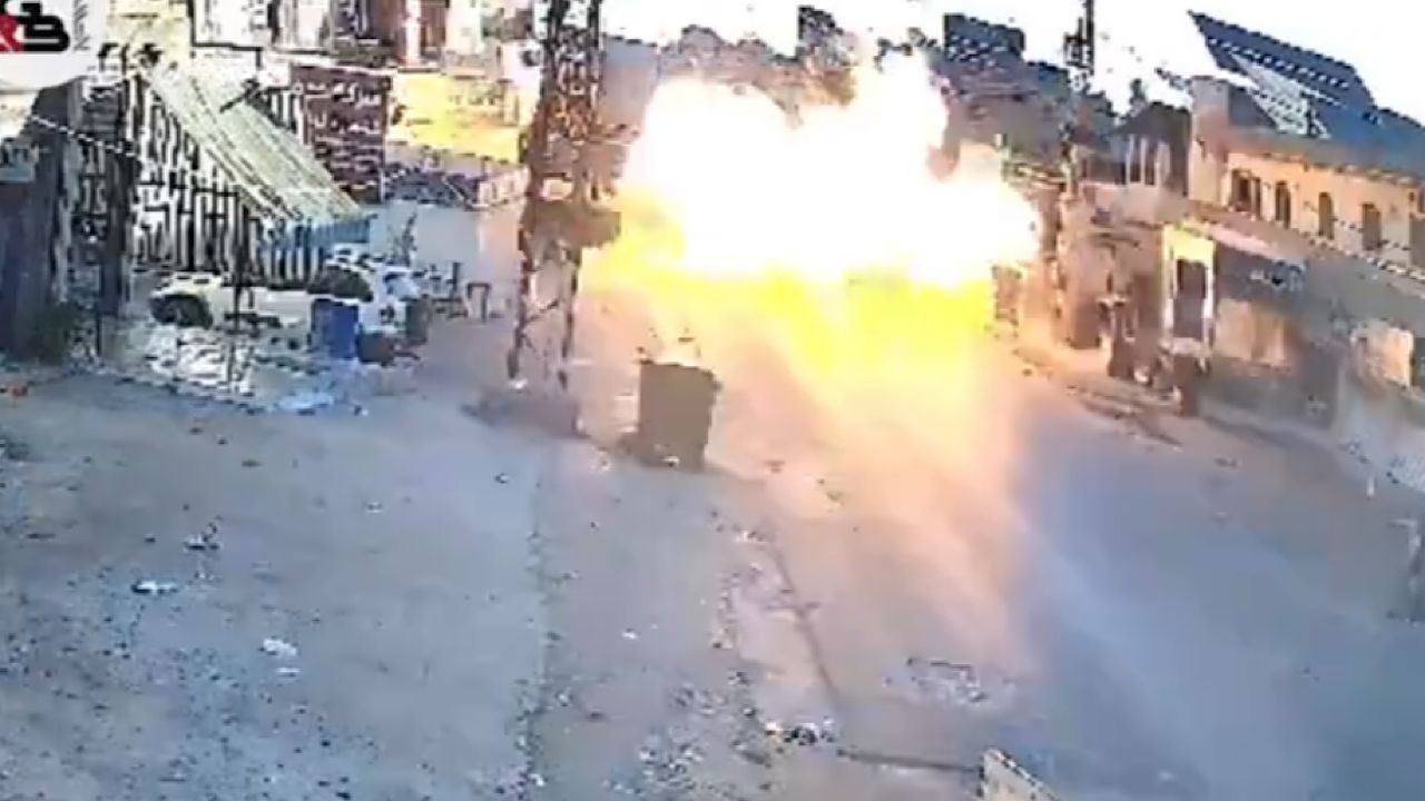 إسرائيل تضرب سيارة عنصر لحزب الله جعلت مركبته تذوب في الهواء .. فيديو