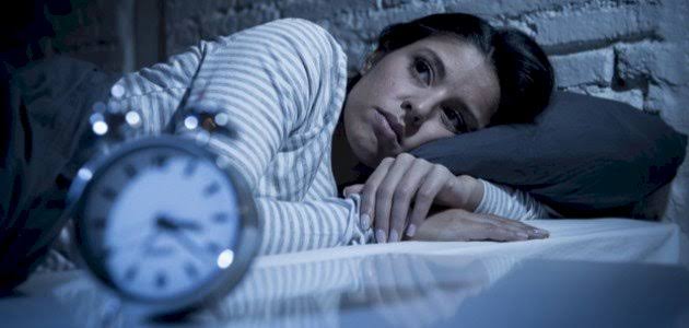 طبيب: السهر هو أكبر مسبب للأمراض النفسية والاجتماعية .. فيديو