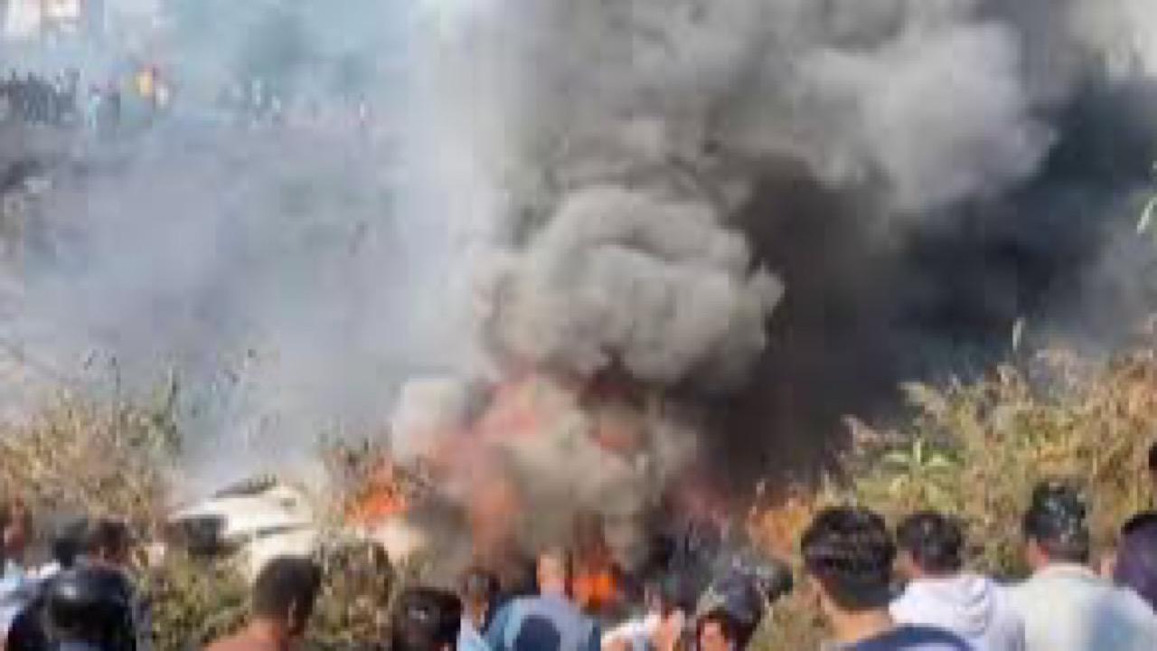 مصرع 18 شخصا بتحطم طائرة ركاب في نيبال ..فيديو