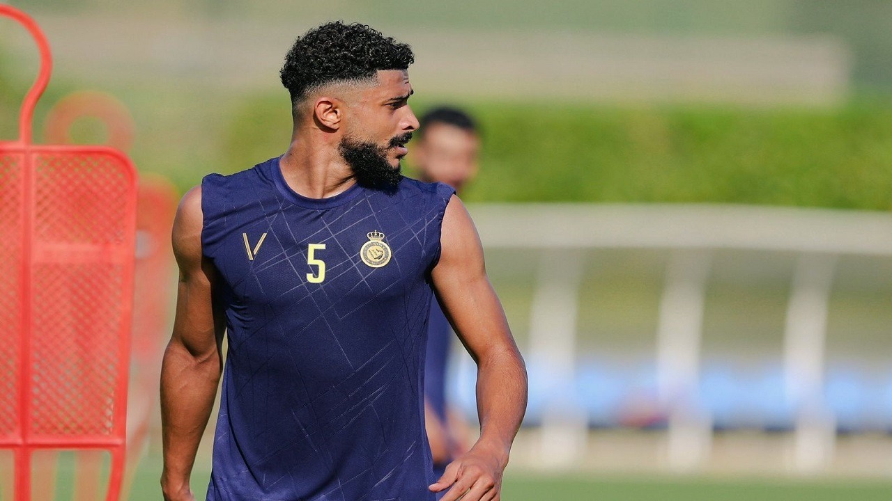 الاتحاد يضم مدافع النصر العمري