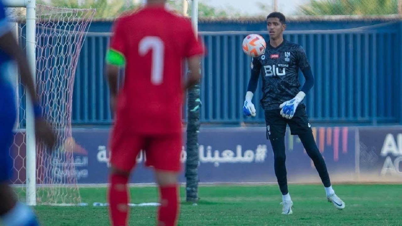 نادي نيوم يتعاقد مع حارس الهلال لمدة موسم