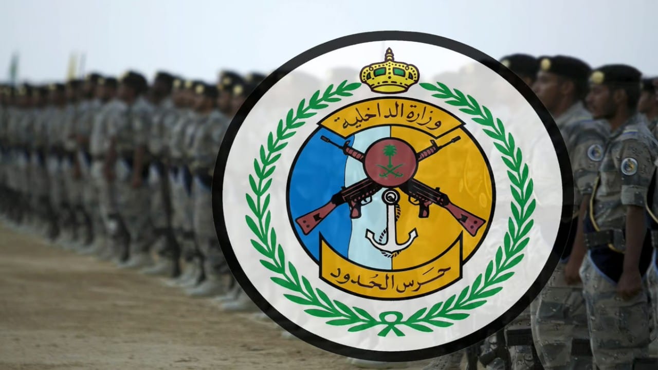 إنقاذ مواطن تعطل قاربه في عرض البحر في ينبع