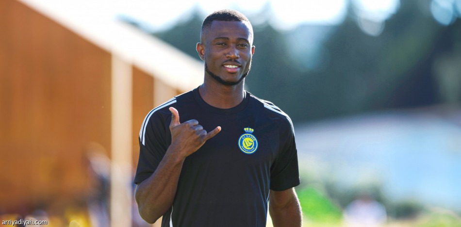 النصر يحدد خيارين لمصير كونان