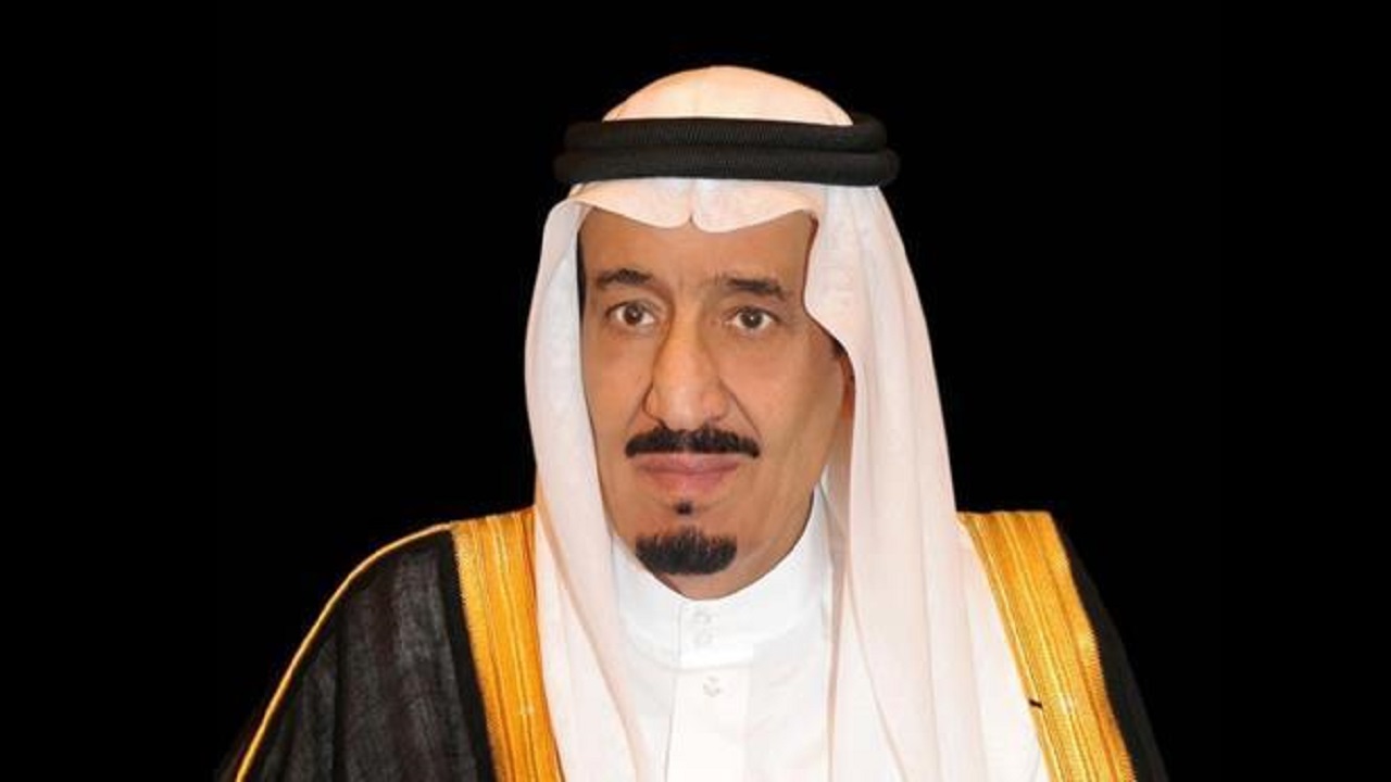 خادم الحرمين الشريفين يعزي ملك البحرين في وفاة الشيخ خالد بن محمد بن إبراهيم