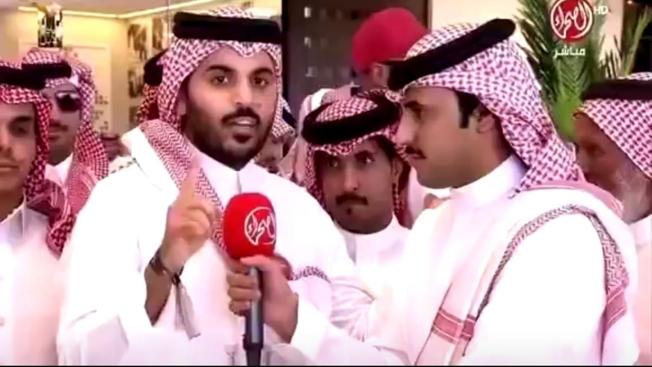 غازي الذيابي يسامح رجلًا طعن ناقته .. فيديو