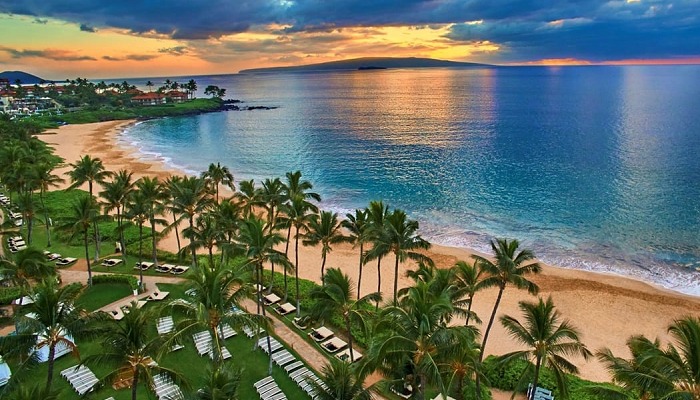 جزيرة ماوي بهاواي تتفوق علي باريس كأفضل وجهة سفر رومانسية