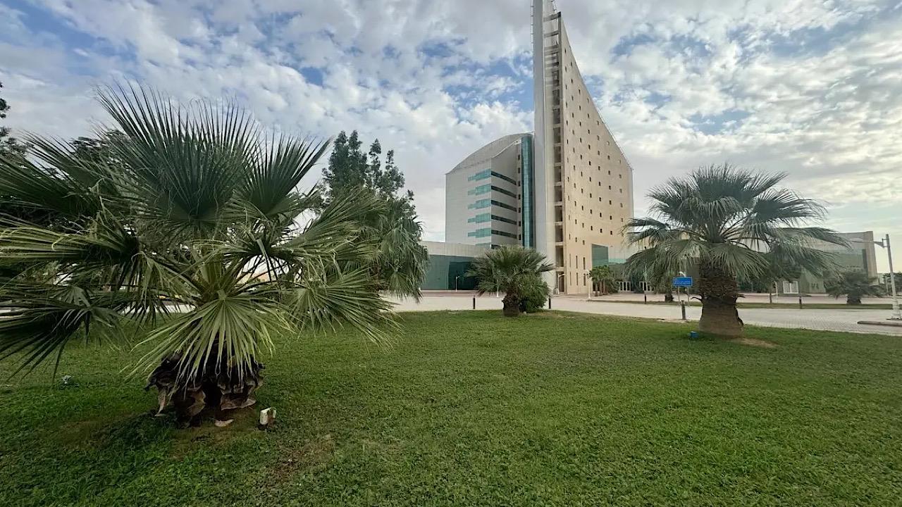 جامعة نجران توفر وظائف شاغرة