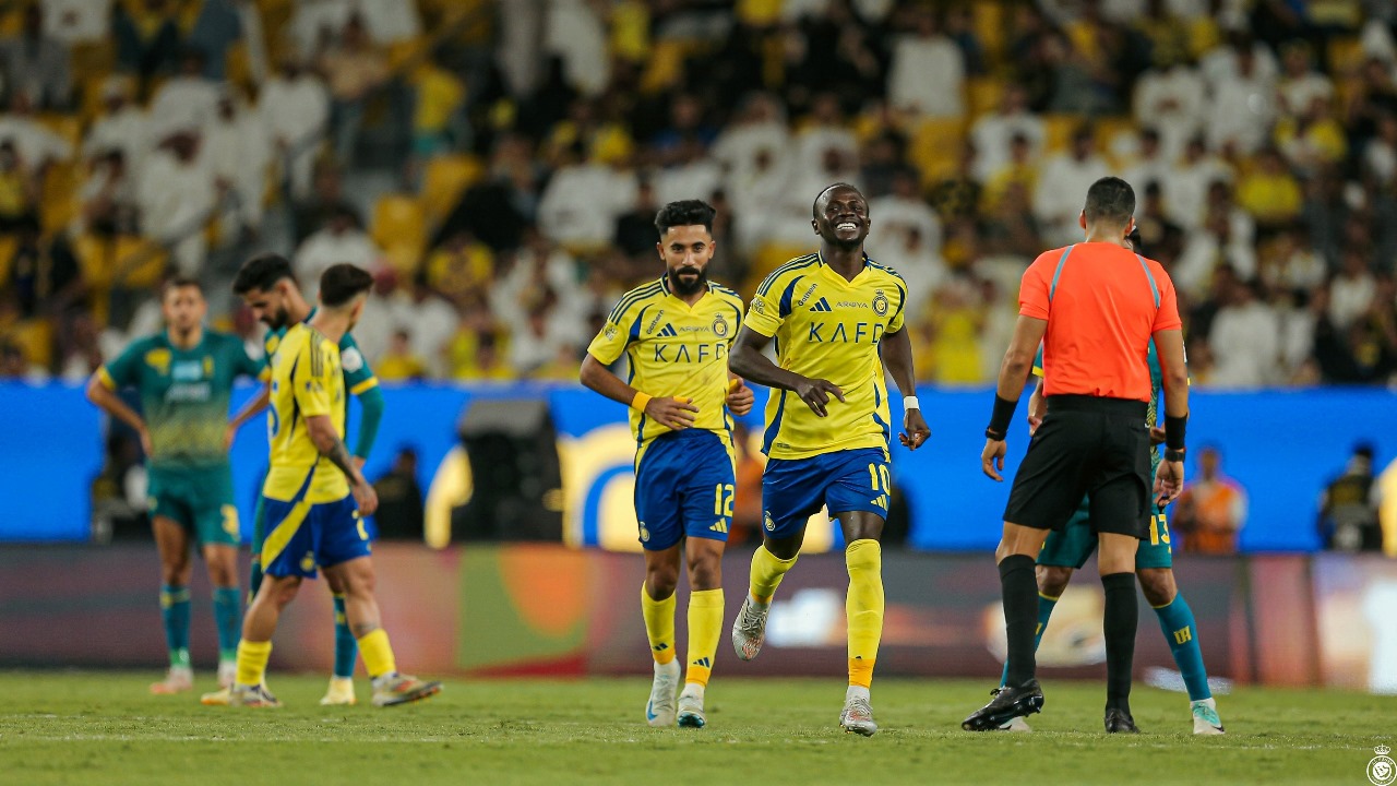 النصر يطلب حكامًا أجانب أمام الشباب