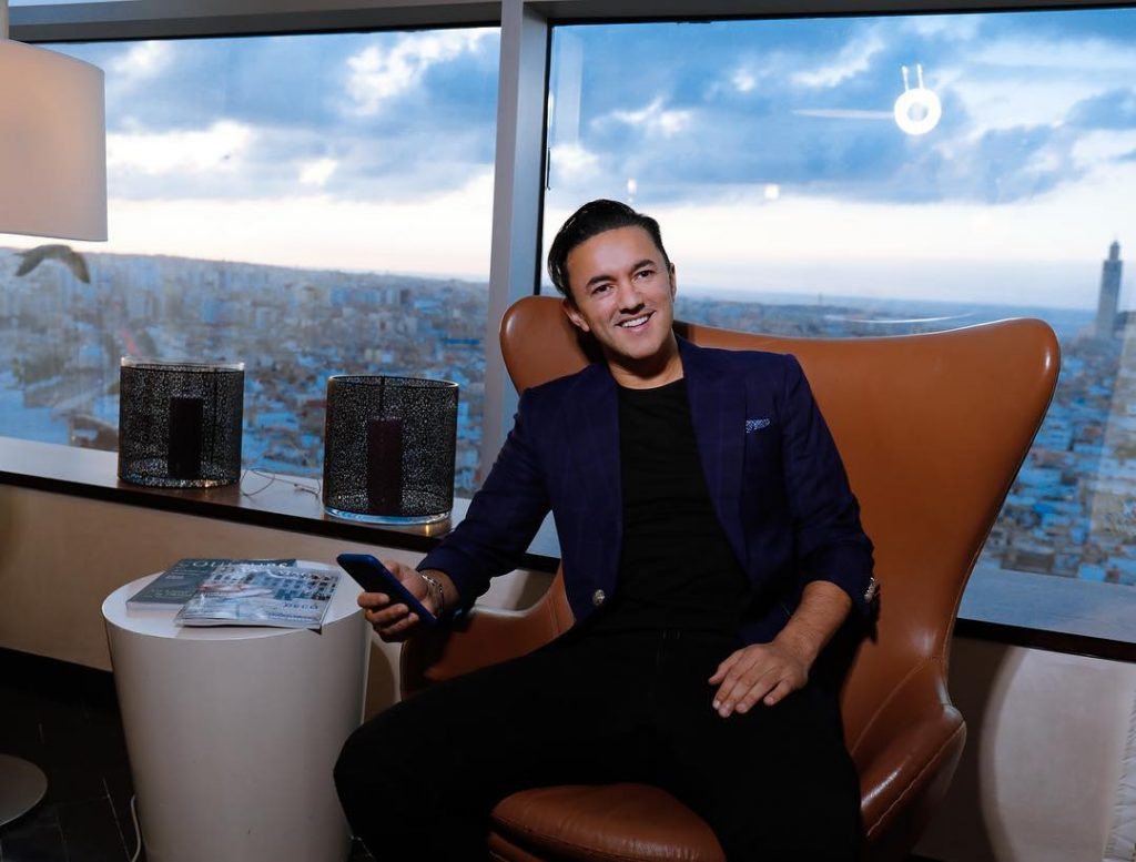 منتج مغربي عالمي : نجوت من عالم ديدي بفضل رضا والدي