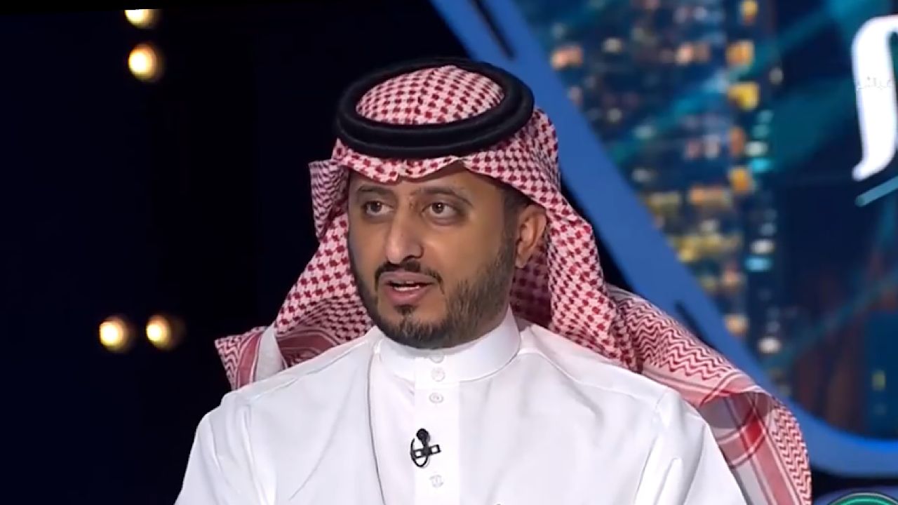 ‏⁧‫ البريكي‬⁩ يوجه رسالة لوالدته على الهواء : ما بيني وبين الهلال شيء