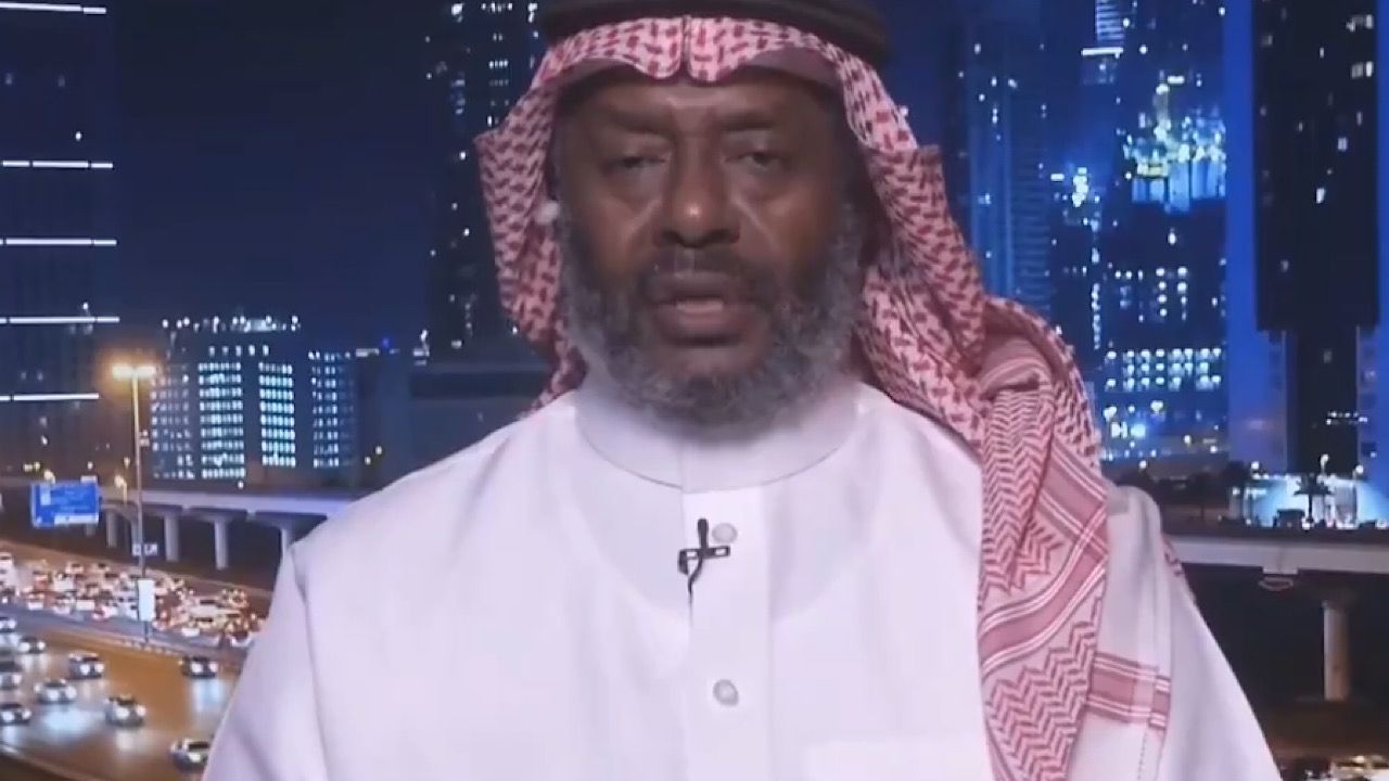 يوسف خميس يوضح موقفه بشأن أفضل لاعب في تاريخ الكرة السعودية .. فيديو