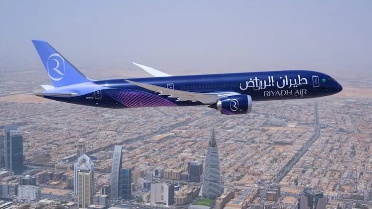 طيران الرياض تطلب شراء 60 طائرة إيرباص من طراز A321neo