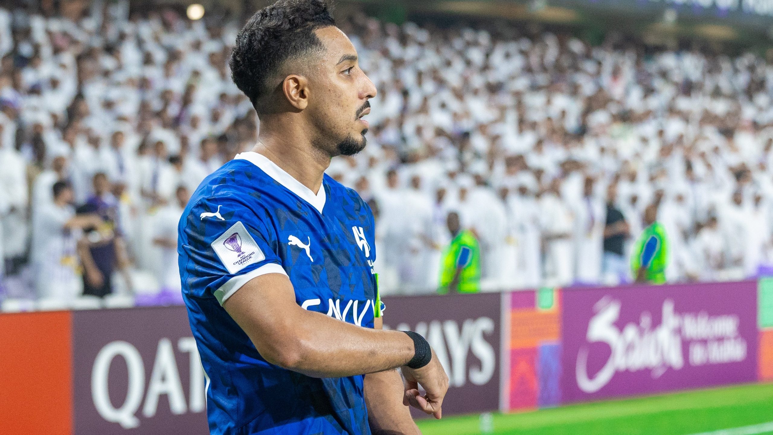 سالم الدوسري يرد على منتقديه: أنا يهمني نادي الهلال .. فيديو