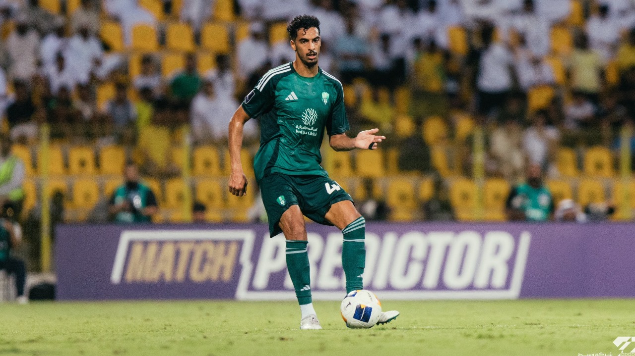 بديلًا للجهني .. يايسله يعتمد على الأسمري أمام الهلال