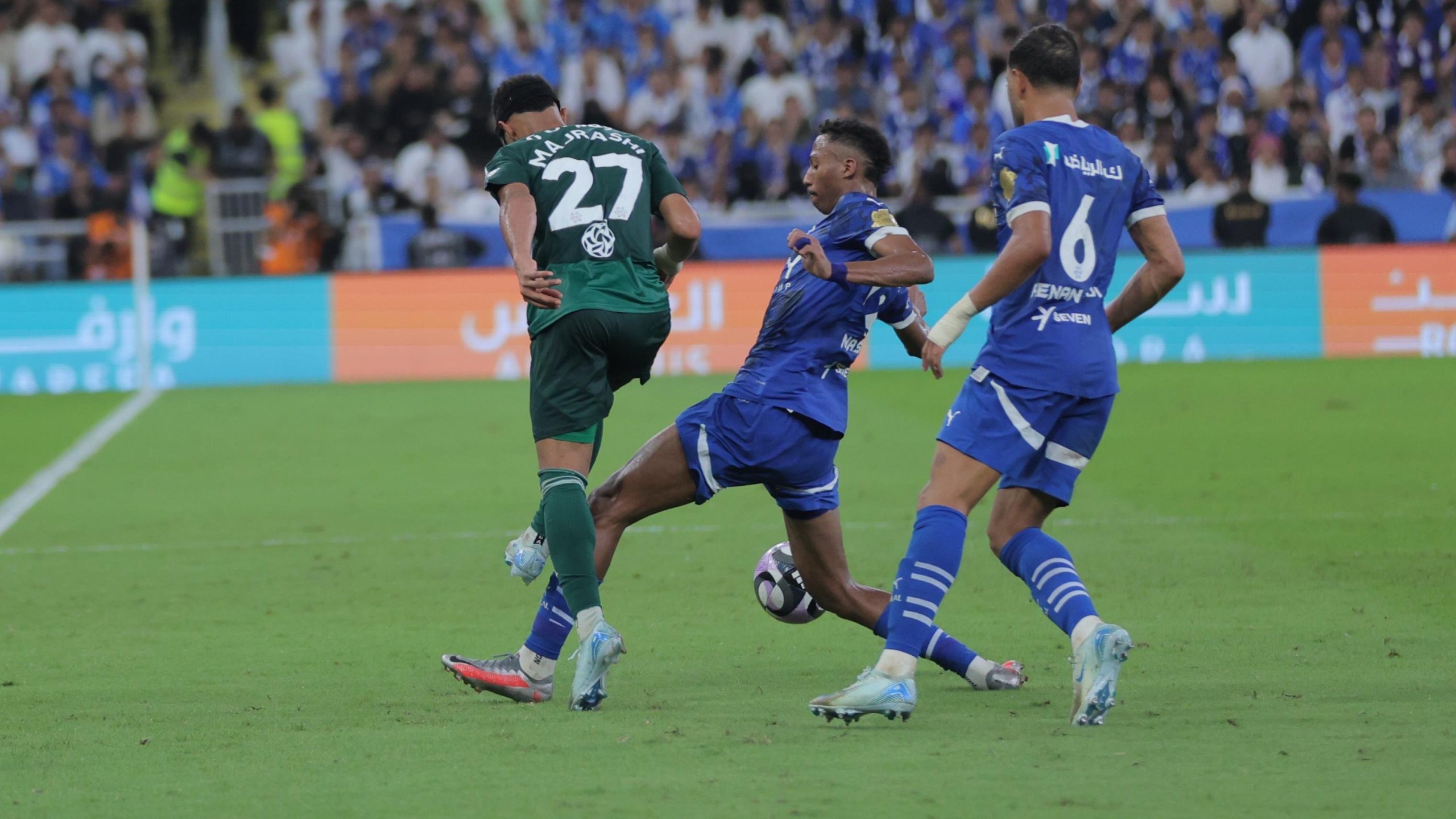 الهلال ينتصر على الأهلي في الكلاسيكو بثنائية .. صور وفيديو