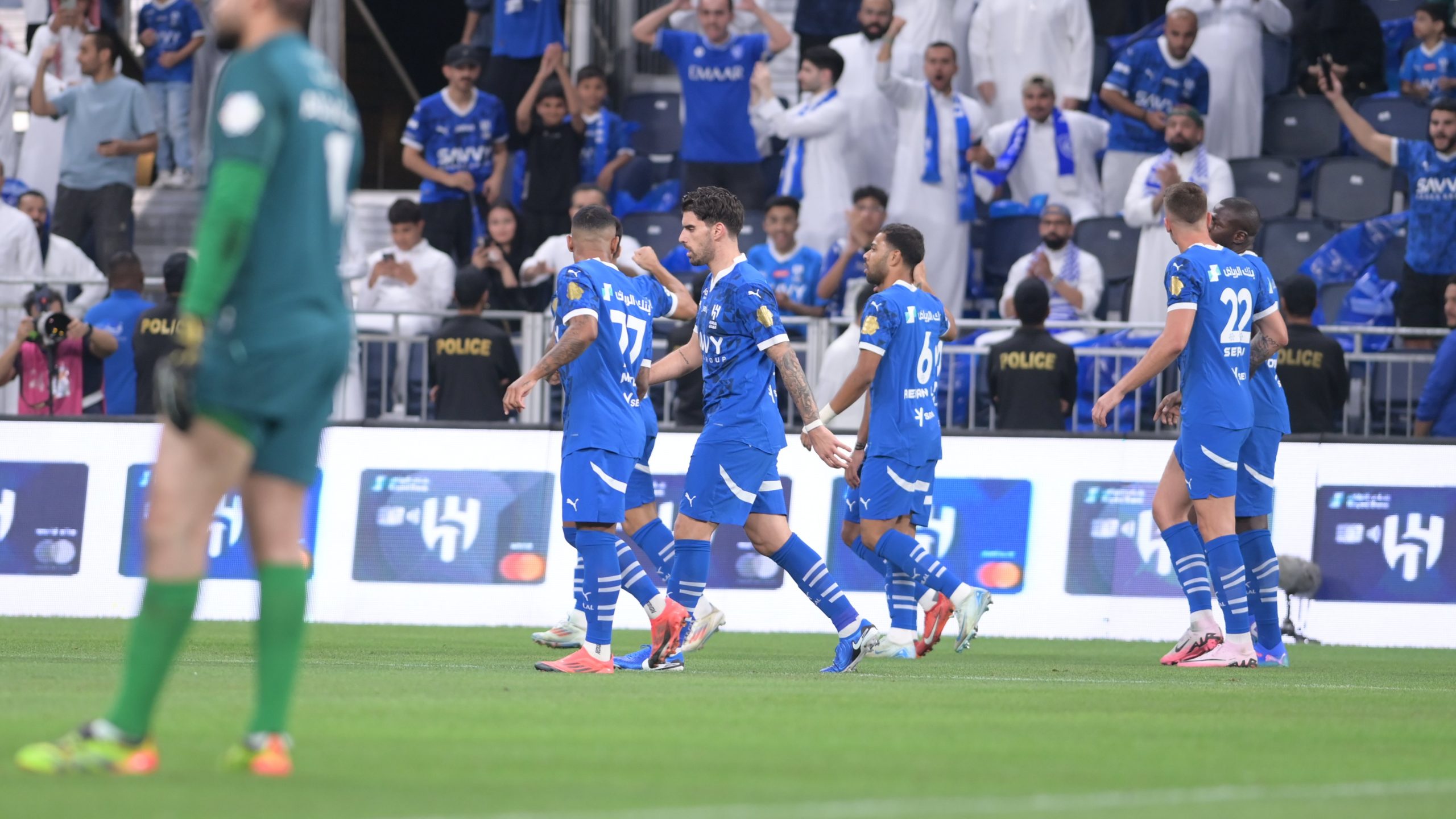 الهلال يفوز على الفيحاء بثلاثية .. صور وفيديو