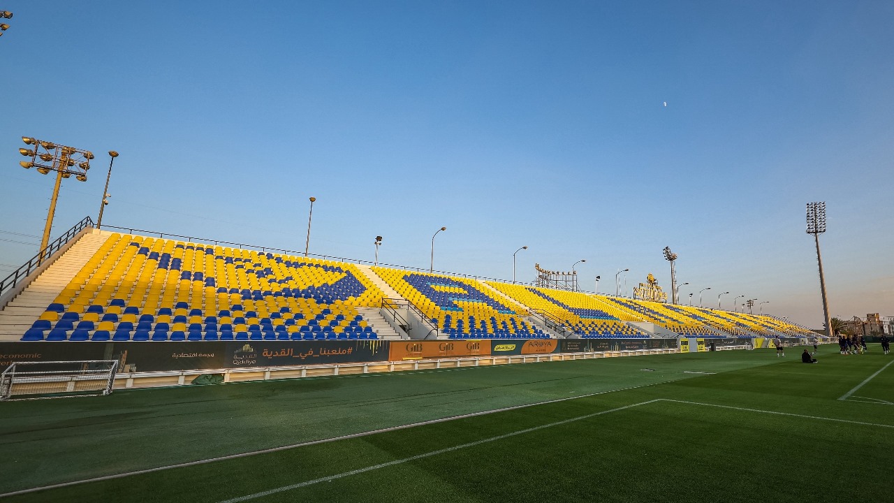 النصر يطلب حكامًا أجانب لمواجهة الاتحاد