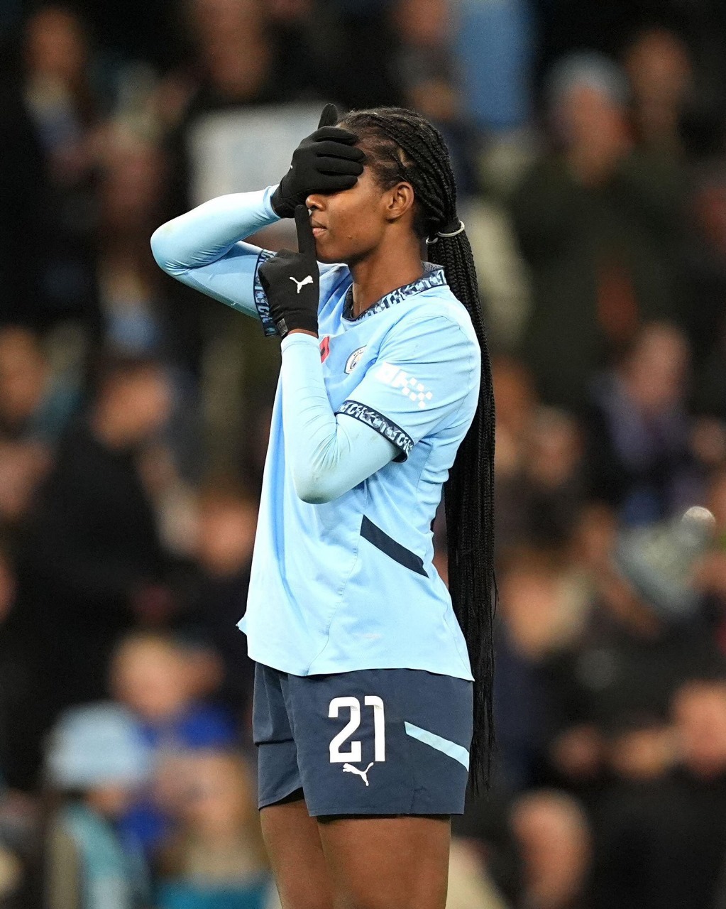 خديجة شو أكثر لاعبة تسجيلا للهاتريك بالدوري الإنجليزي للسيدات