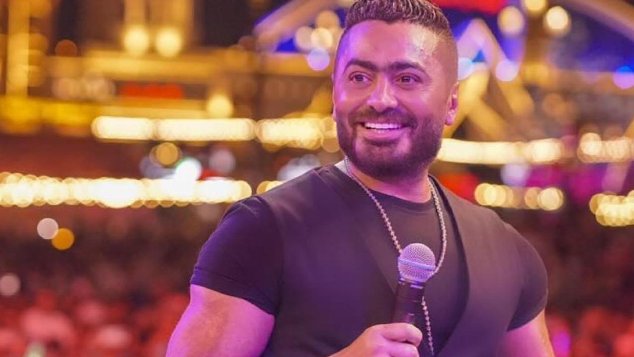  تامر حسني يشعل أجواء الرياض..فيديو